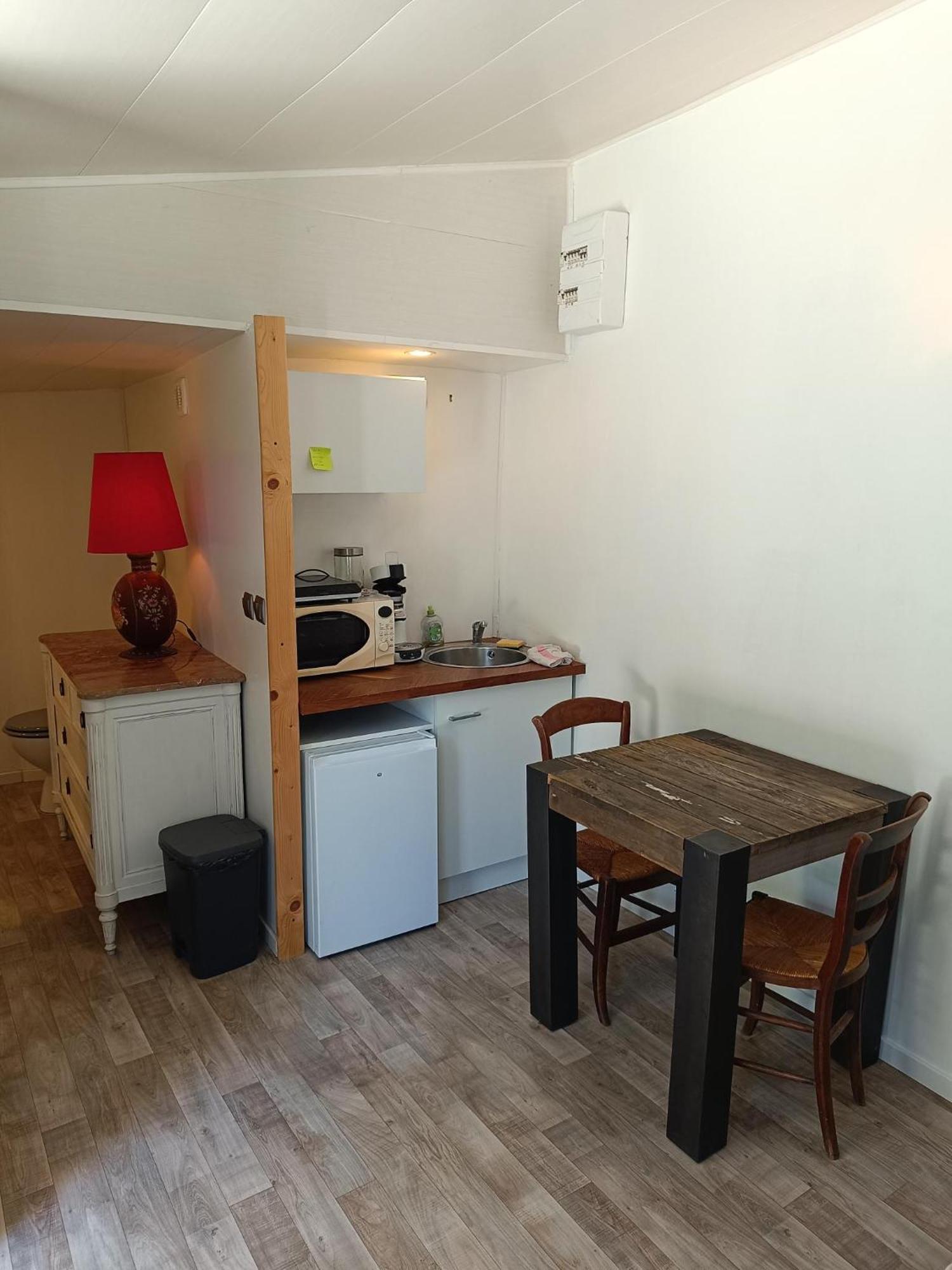 Le Studio Au Calme A Royan Buitenkant foto